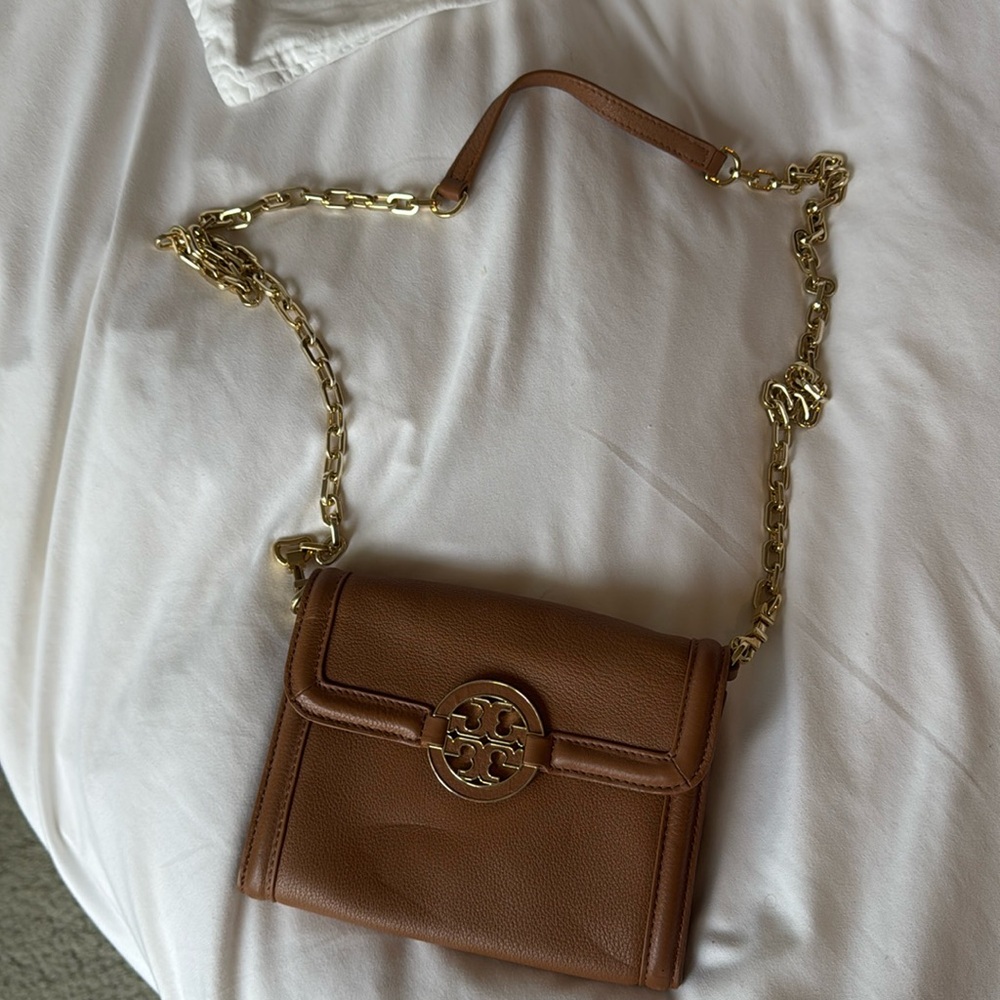 Tory Burch Brown Leather Shoulder Bag with Gold Chain
